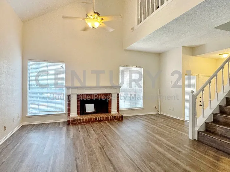 4050 Frankford Rd #102 — Photo 4