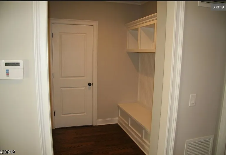 33A Willow St — Photo 3
