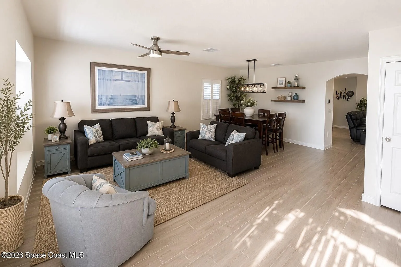 3 bed, 2.0 bath, 1770 sqft, $2,850 — Photo 2
