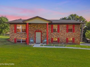 8420 Grane Lefe St, Knoxville, TN 37938