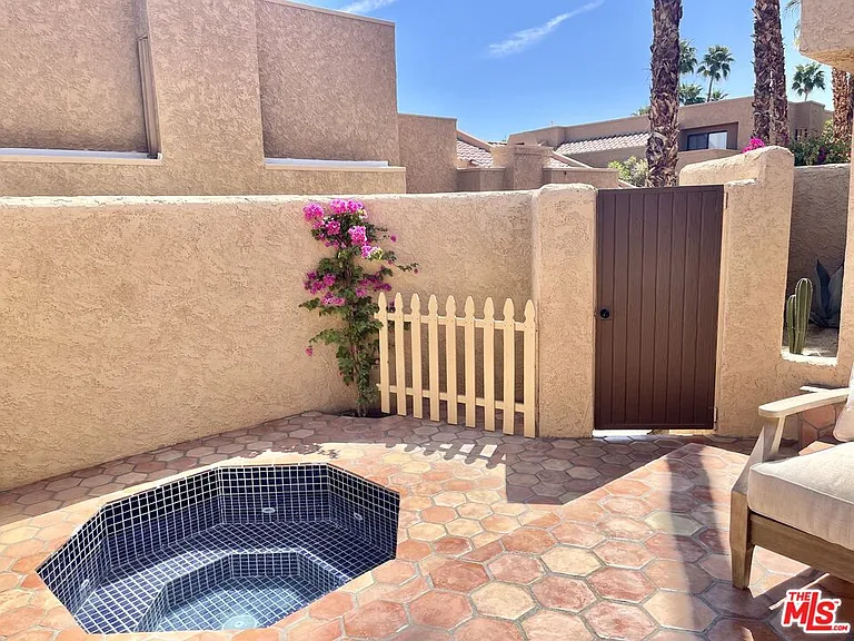 73441 Foxtail Ln — Photo 16