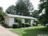1st image of 135 Lakeshore Dr