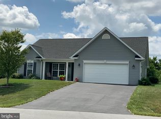 354 Balmoral Ln, Martinsburg, WV 25404