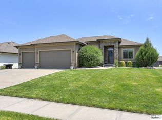 11915 S 213th Ave, Gretna, NE 68028
