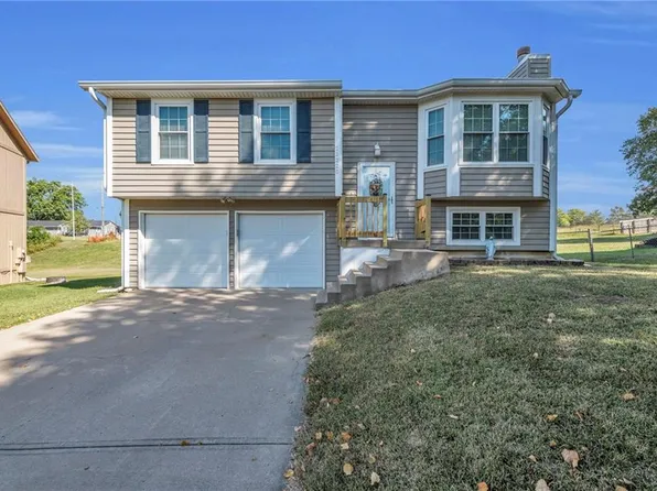 13220 Custer Ave, Bonner Springs, KS 66012