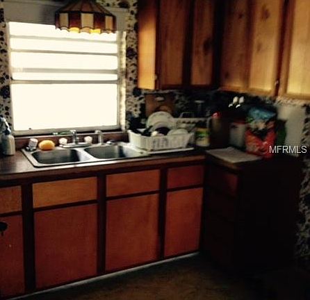 4th image of 8813 Lagoon St