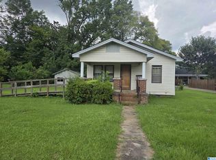 208 S Anniston Ave, Sylacauga, AL 35150