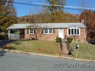 827 Fisher Cres, Staunton, VA 24401