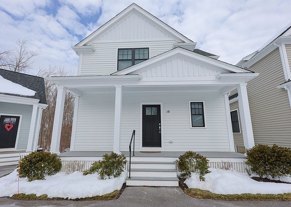 1st image of 18 Lenox Ln #18