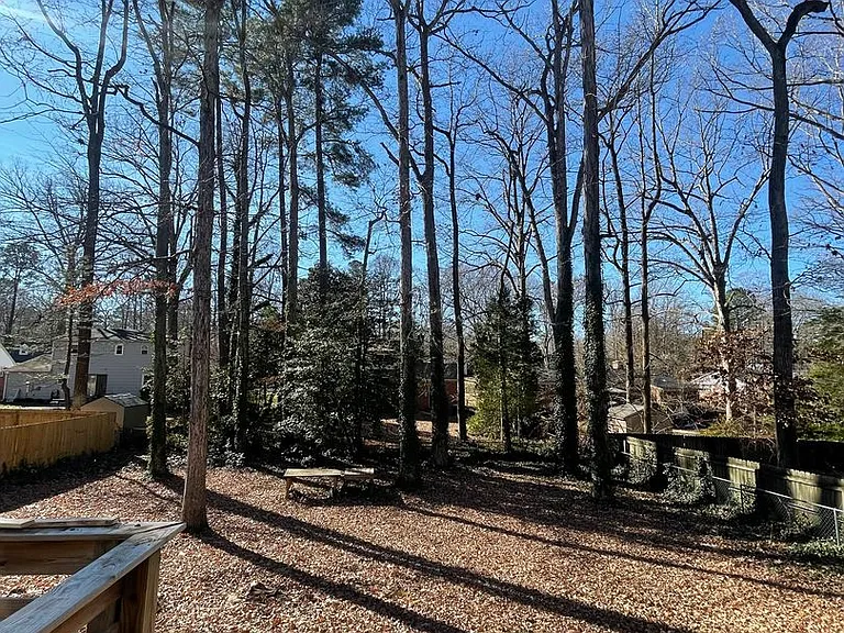 235 Thomas Nelson Ln — Photo 19