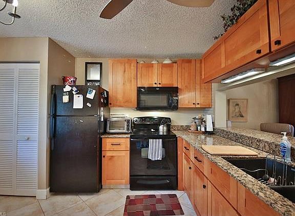 3rd image of 5792 Deauville Cir APT A105
