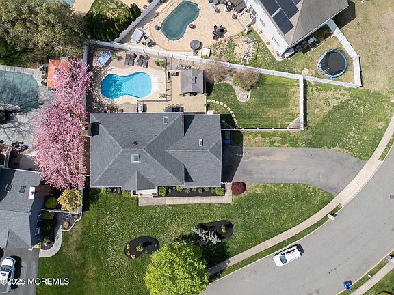 4th image of 730 Opatut Court