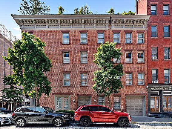 2nd image of 452 Greenwich St