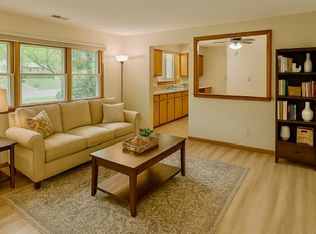 8996 Jackson Ave, Lexington, MN 55014