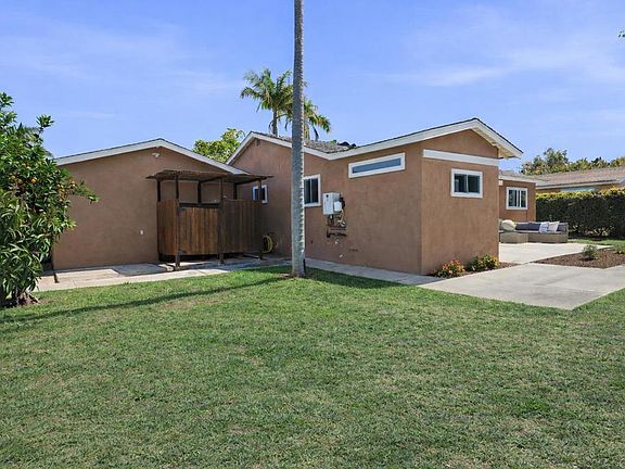 5th image of 637 N Rios Ave