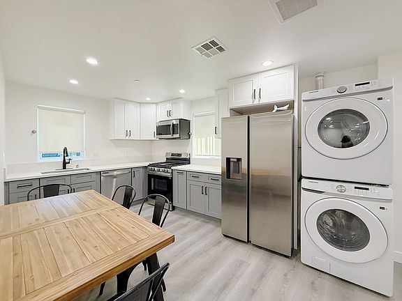 5th image of 1219 W 36th St