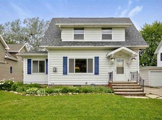 373 Cleveland St, Menasha, WI 54952