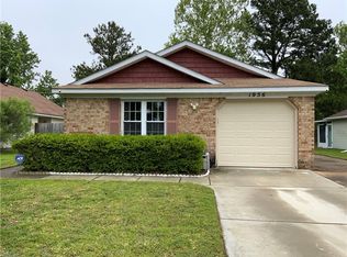 1956 Gravenhurst Dr, Virginia Beach, VA 23464