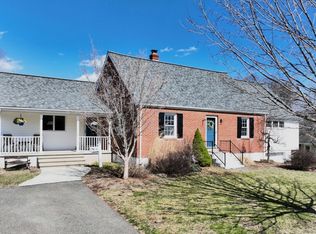 13 Grace Ln, Cromwell, CT 06416
