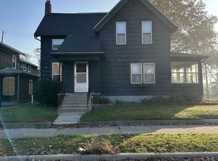 313 1st St, Jackson, MI 49201