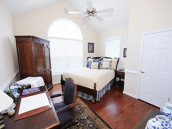 1st floor bedroom