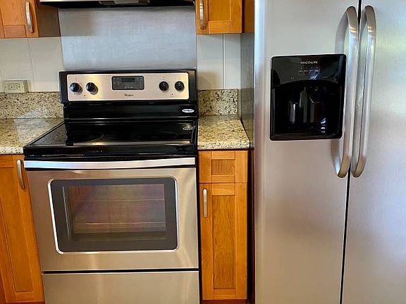 3rd image of 1825D Liliha St #D