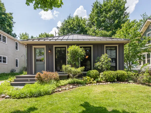 220 Buena Vista Ave, Ann Arbor, MI 48103