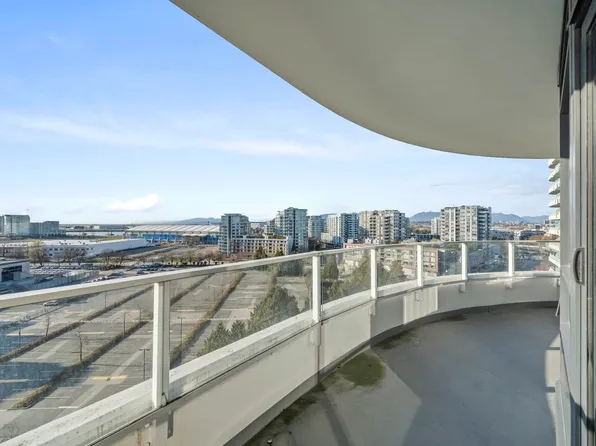 5788 Gilbert Rd #1203, Richmond, BC V7C 0B3