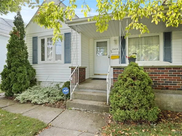 2475 La Salle Ave, Niagara Falls, NY 14301