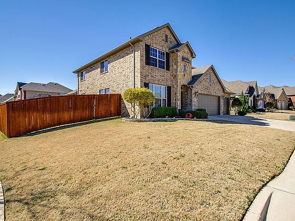 2nd image of 8101 Hickory Upland Dr