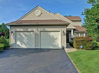 119 Valencia Dr, Monroe Township, NJ 08831