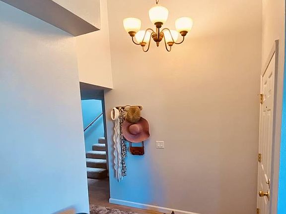 4th image of 691 Palomino Dr #B