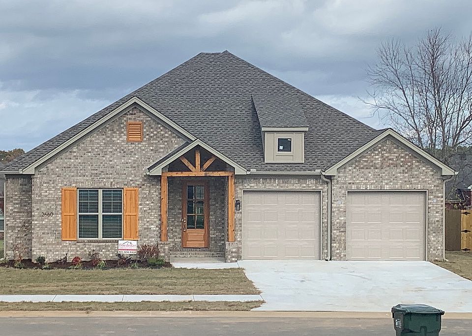 1st image of 2660 Lilac Dr