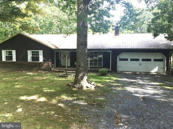 304 Oakview Rd, Bedford, PA 15522