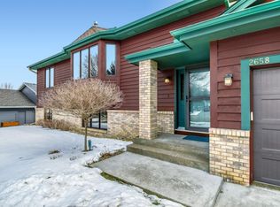 2658 Shadow Ln, Chaska, MN 55318