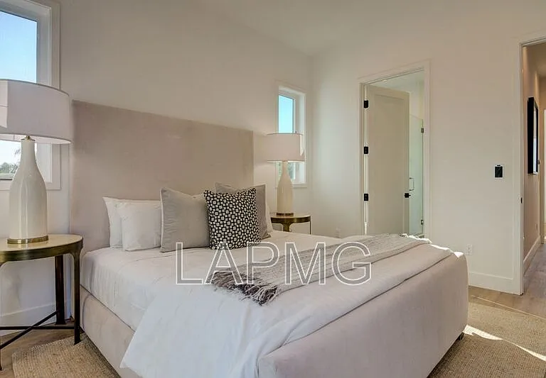 6018 Comey Ave — Photo 23