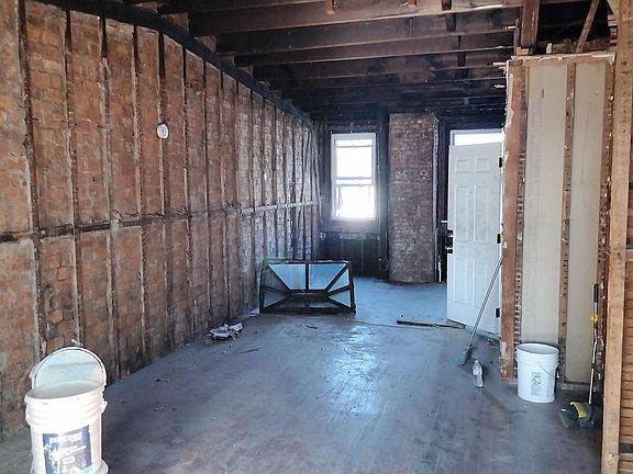4th image of 99 Clifton Pl