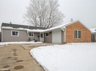 1349 Glen Hill Dr, Glendale Heights, IL