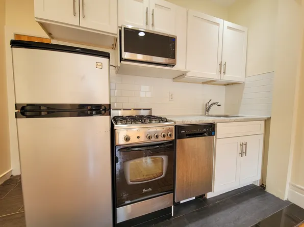 129 West 75th Street image 2 of 6