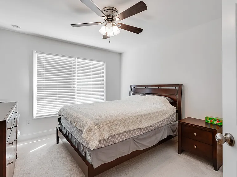 5405 Hickory Ann Dr — Photo 20