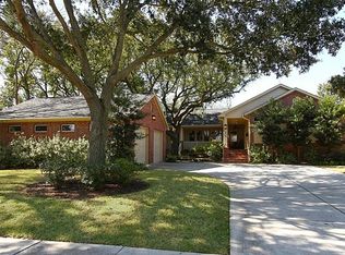 8918 Sager Dr, Houston, TX 77096