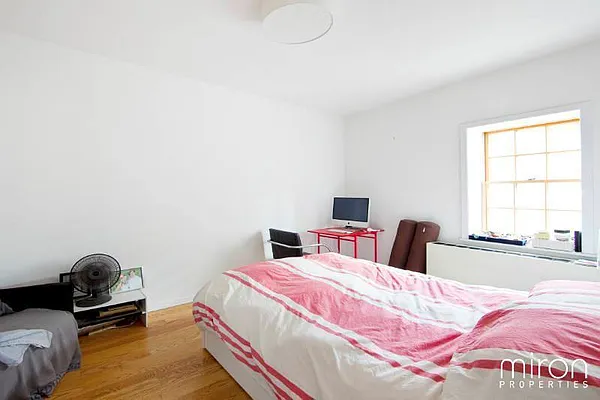 Rented by R New York | media 34