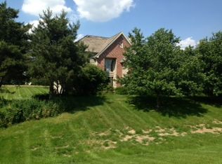 38W286 Mallard Lake Rd, St Charles, IL 60175