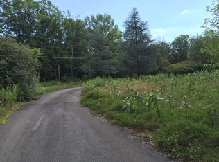 98 Archery Club Rd, New Ringgold, PA 17960