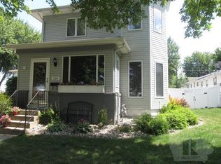 220 N Clark St, Carroll, IA 51401