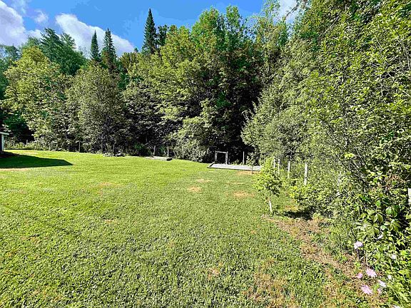 3rd image of 3131 Hollow Road