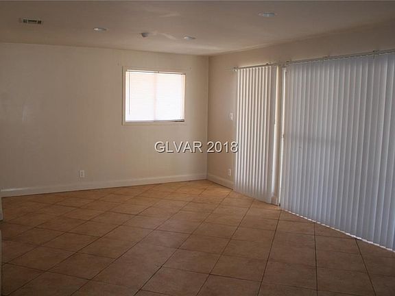 4th image of 1119 Tamerack Ave
