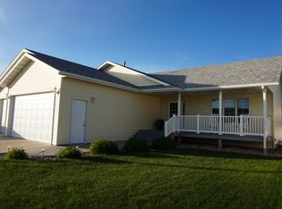 2253 La Corte Loop, Bismarck, ND 58503