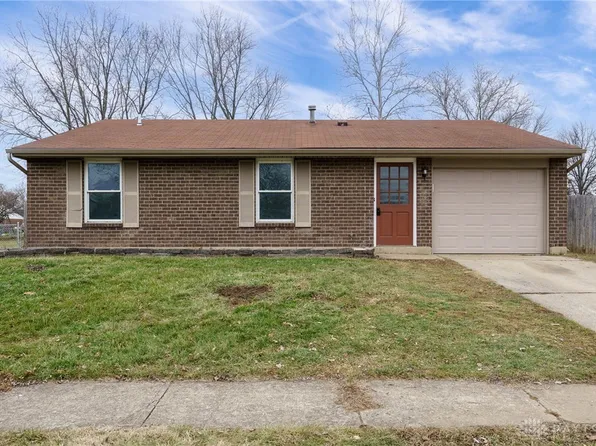 6113 Green Knolls Dr, Dayton, OH 45424