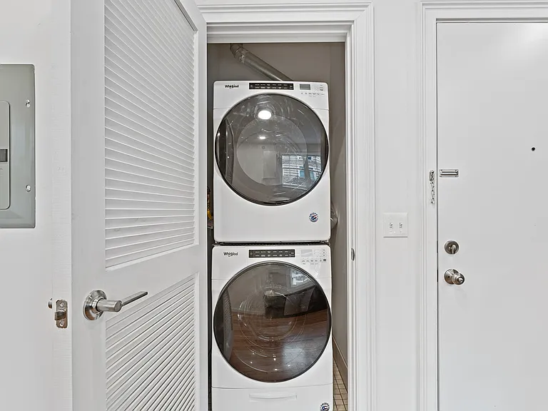 601 Jefferson St #2C — Photo 12